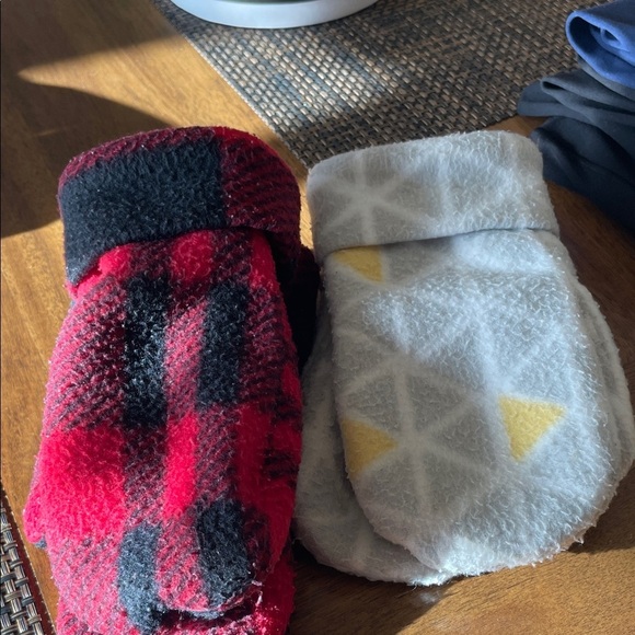 Other - Plaid and Geometric Patterned kids mittens